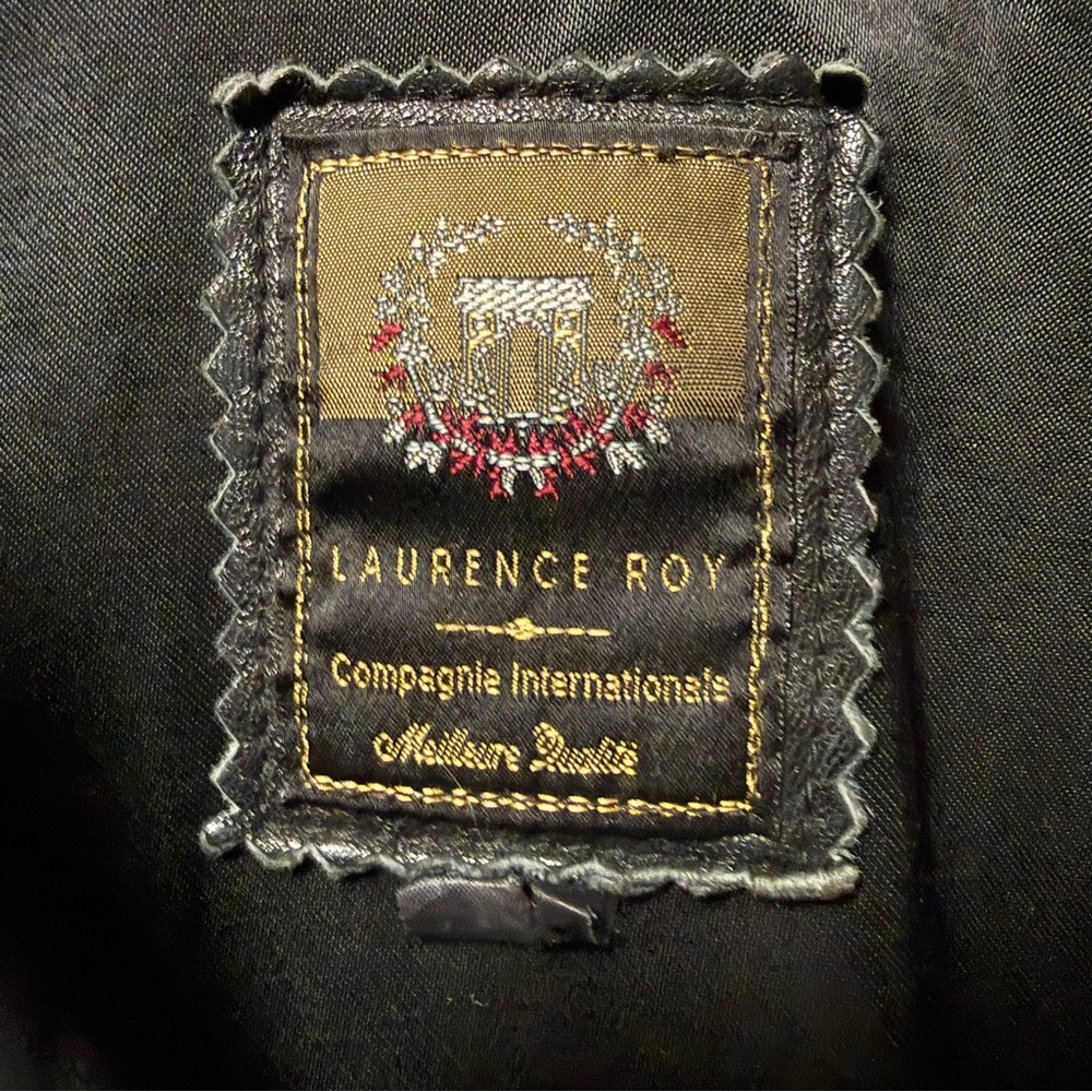 Women's Classic Black Leather Jacket Vintage 80s Made In Canada - Picture 9 of 10